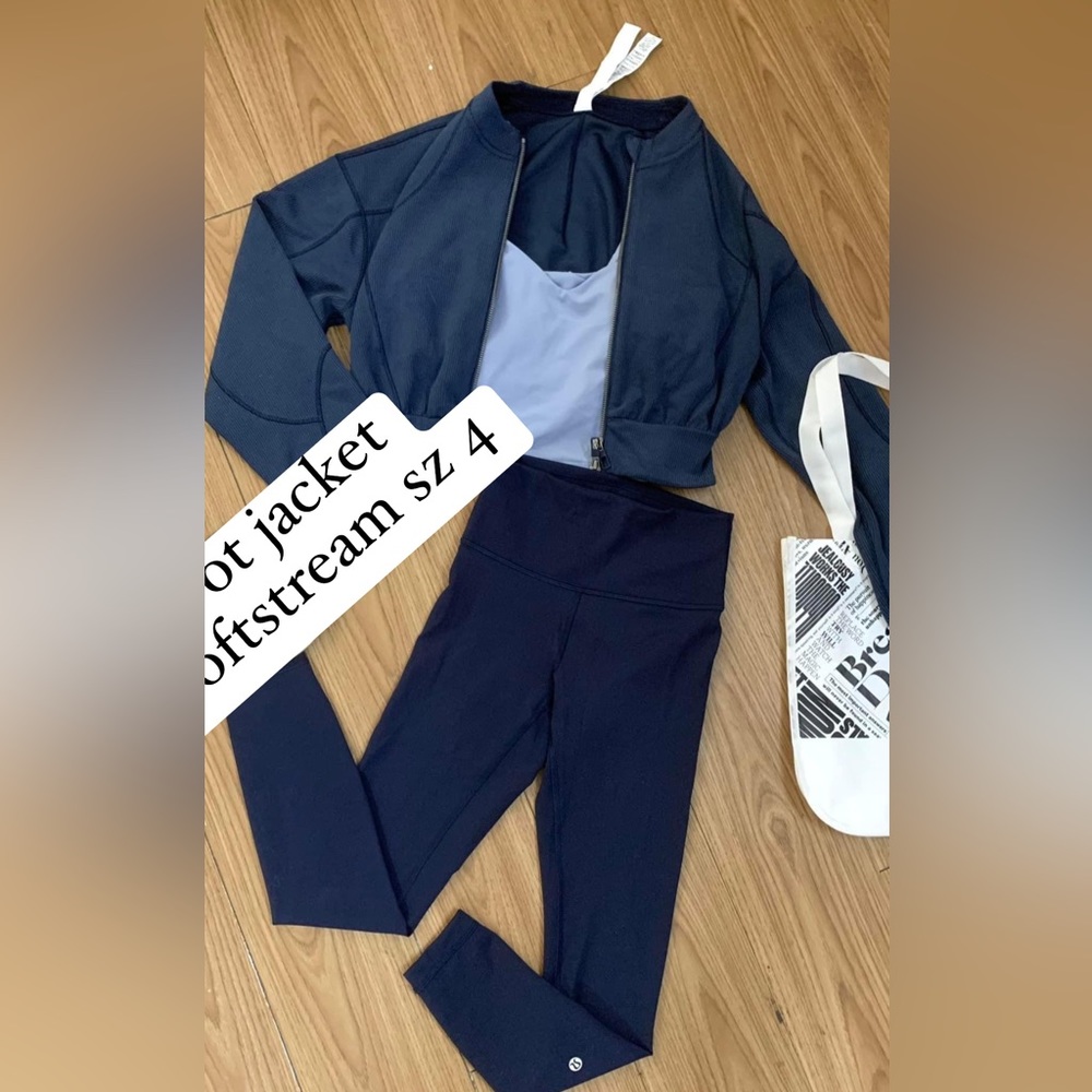 NWOT Lululemon Jacket sz 4 - softstream material (no top, no pants)